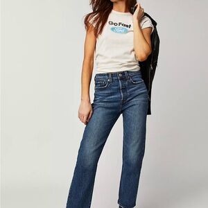 Levi's Classic Wedgie Straight Jeans - 28